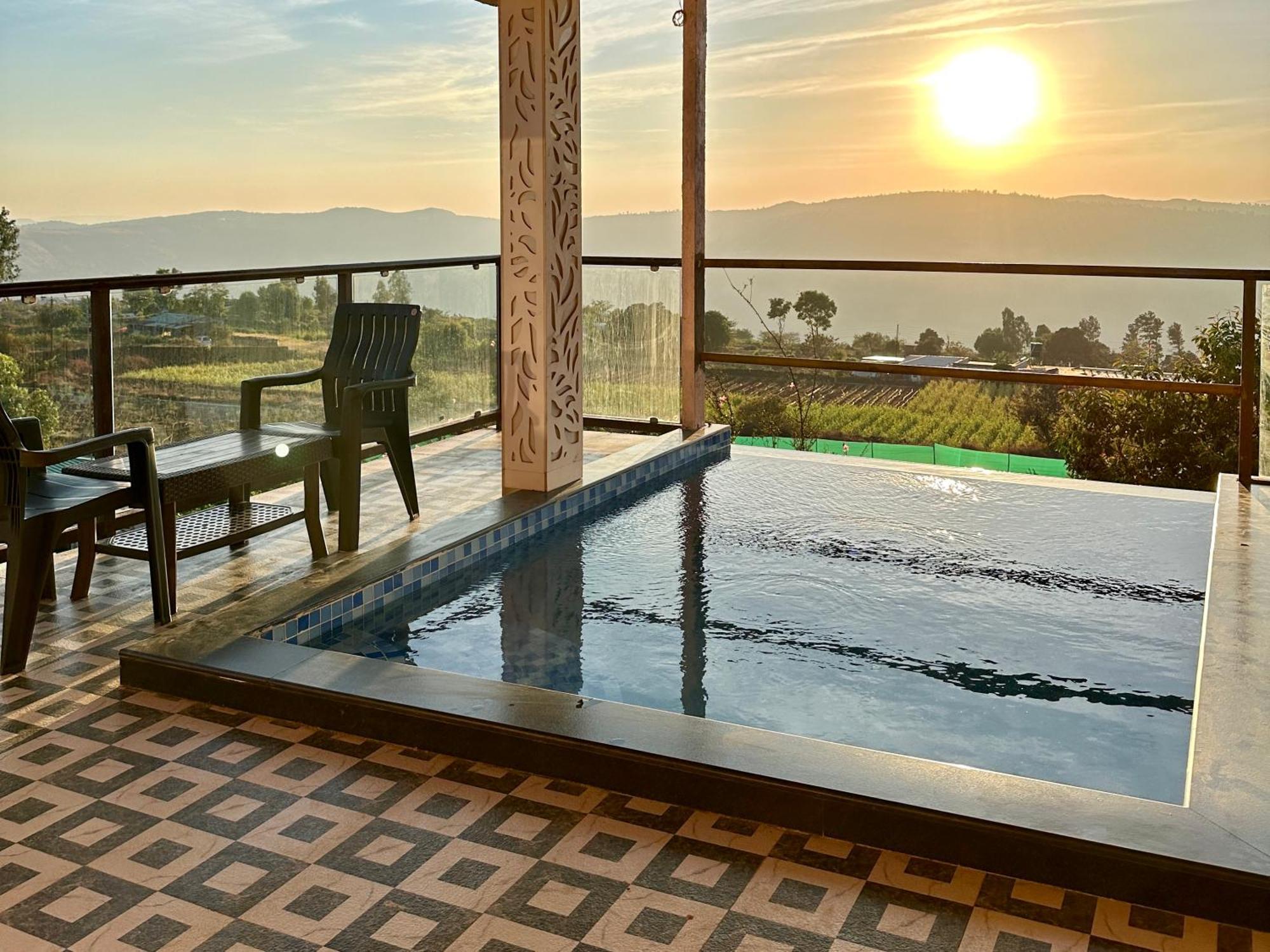 Hollywood Palace Resort Panchgani Bagian luar foto