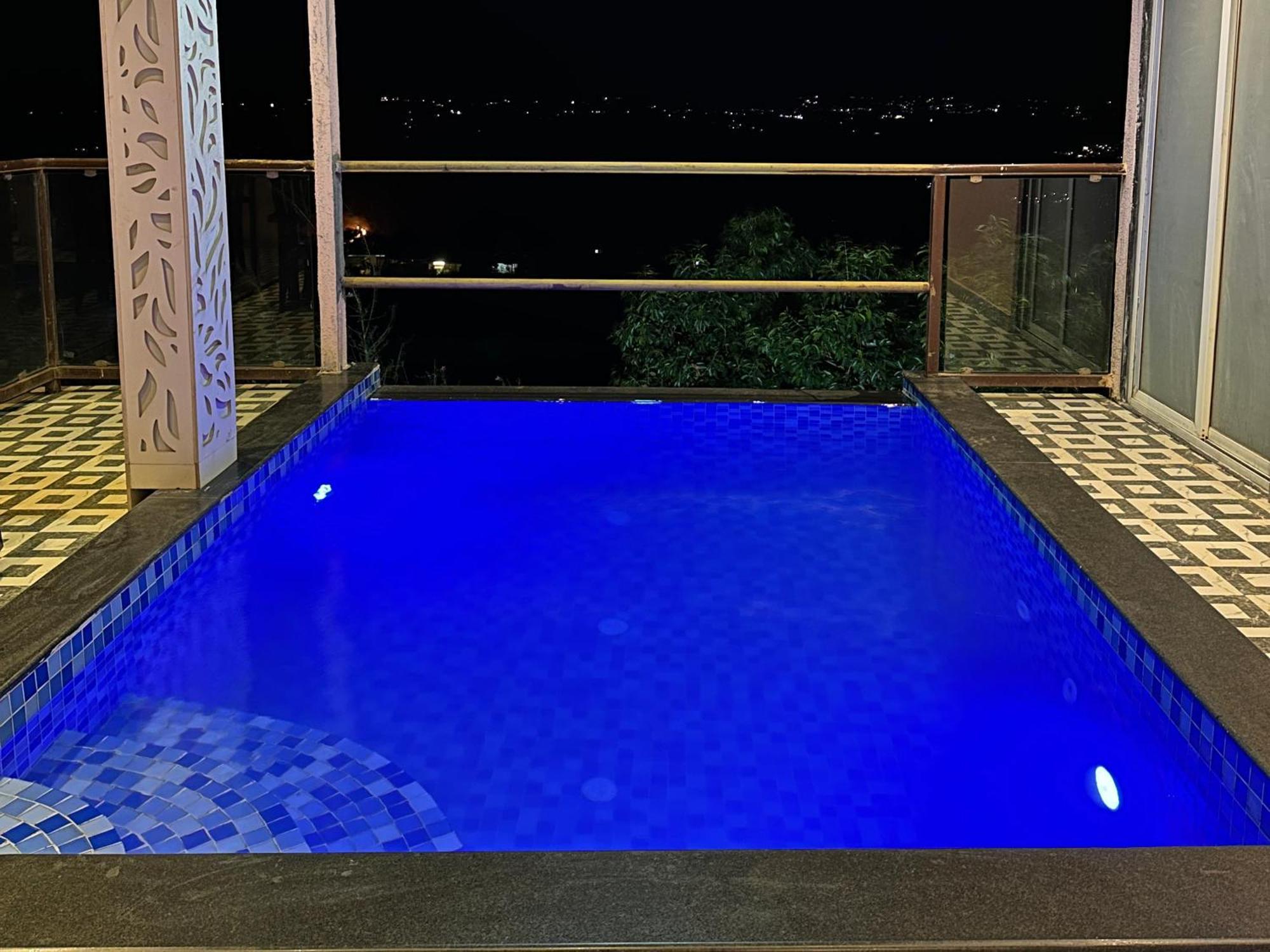 Hollywood Palace Resort Panchgani Bagian luar foto