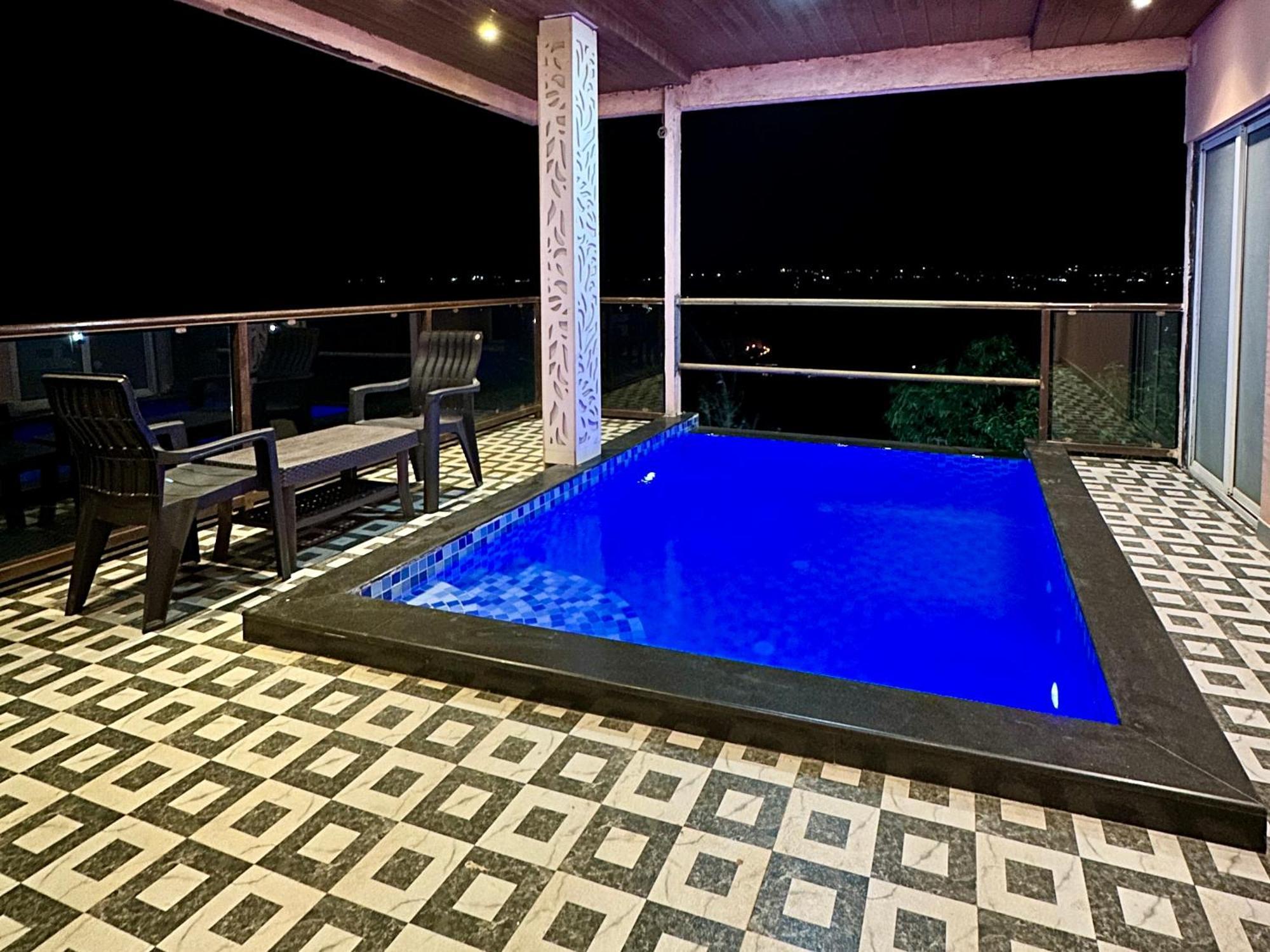 Hollywood Palace Resort Panchgani Bagian luar foto